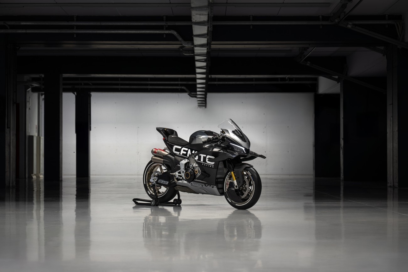 CFMOTO 1000SR-RR