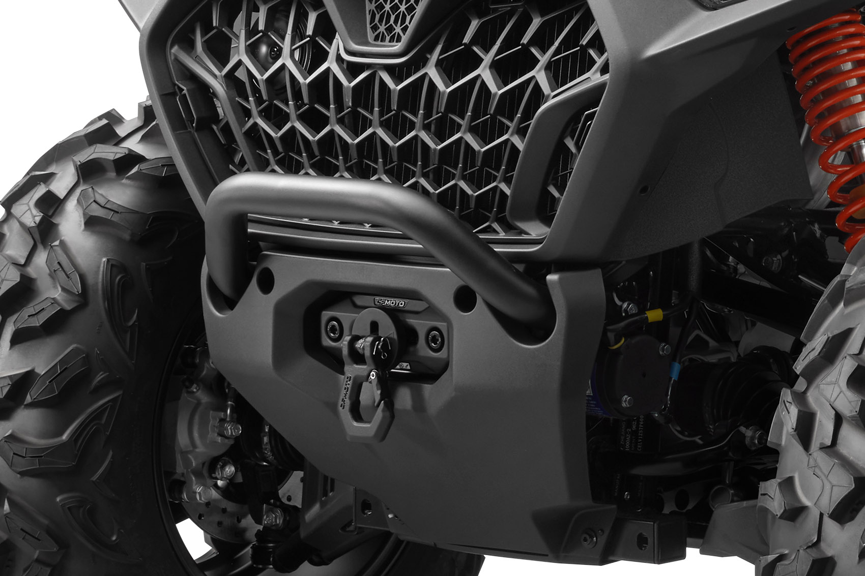 Front winch hook and fairlead, surrounding bumper, lower protection, grille and suspension are visible.