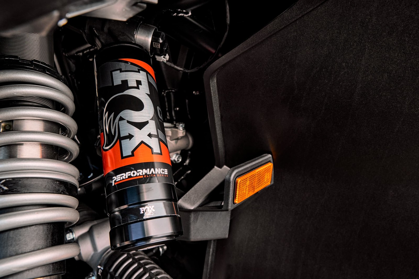 ZFORCE Z10 · Electronically adjustable suspension